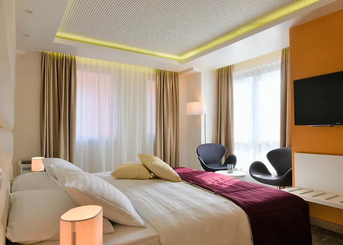 Apeiro City Avant-Garde Hotel