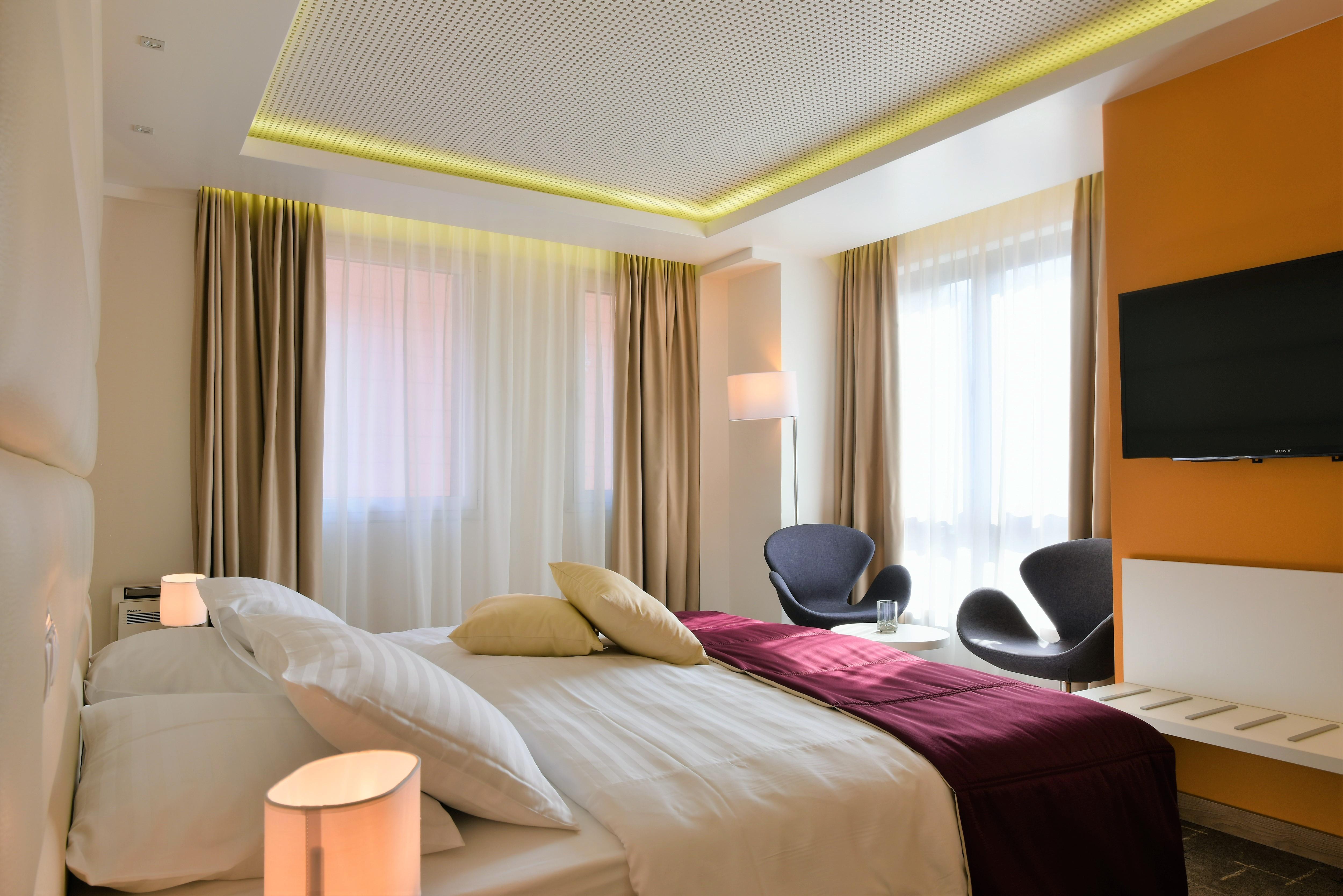 Apeiro Avant-garde Hotel 5*