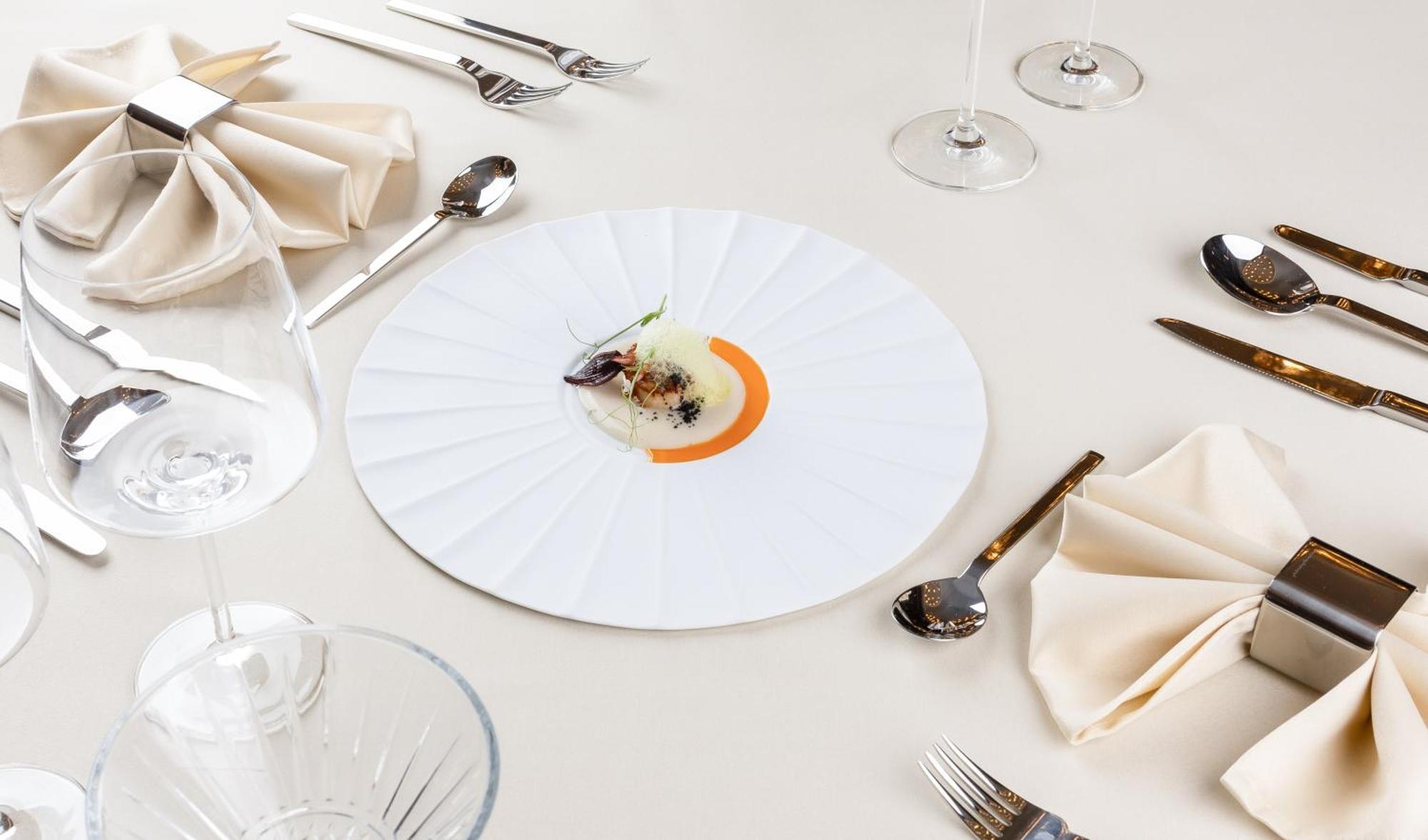 Hotel Apeiro Avant-garde 5*