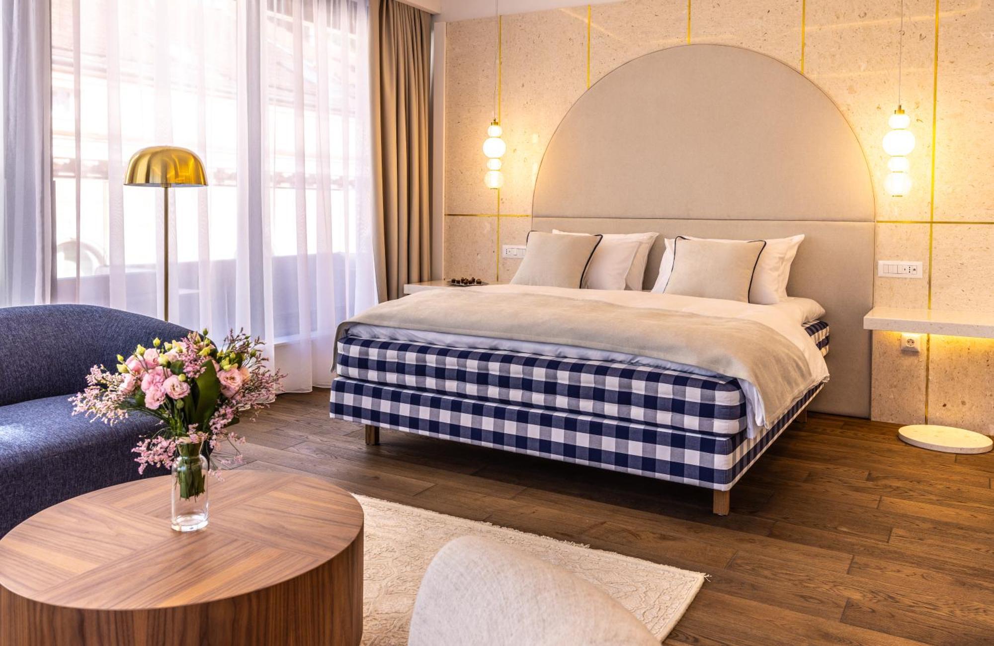 Apeiro Avant-garde Hotel