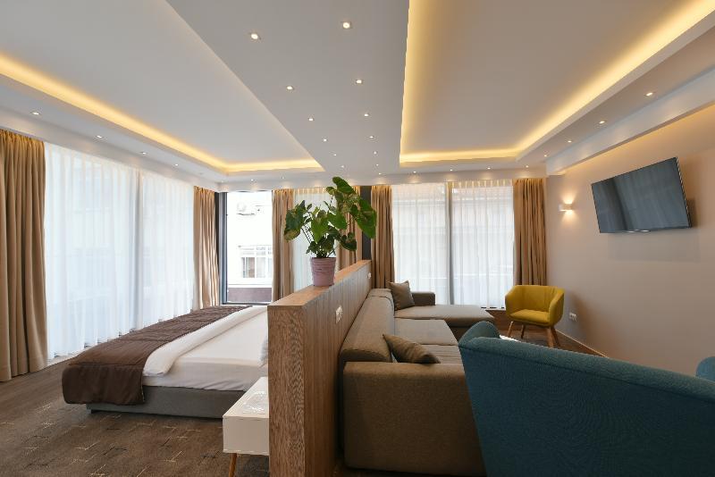 Hotel Apeiro Avant-garde 5*